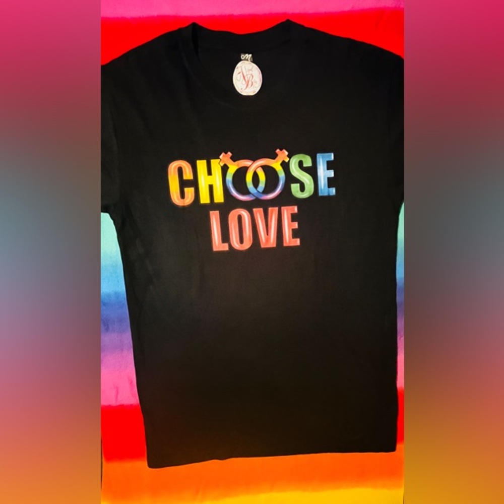 Visual Bliss Co Direct to Garment Black 'Choose Love' Graphic T-Shirt